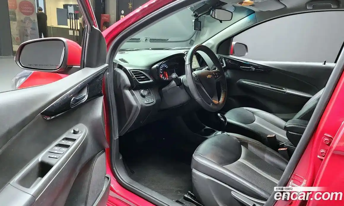 Chevrolet Spark 2019 1.0 автомат (гидро), фото 13
