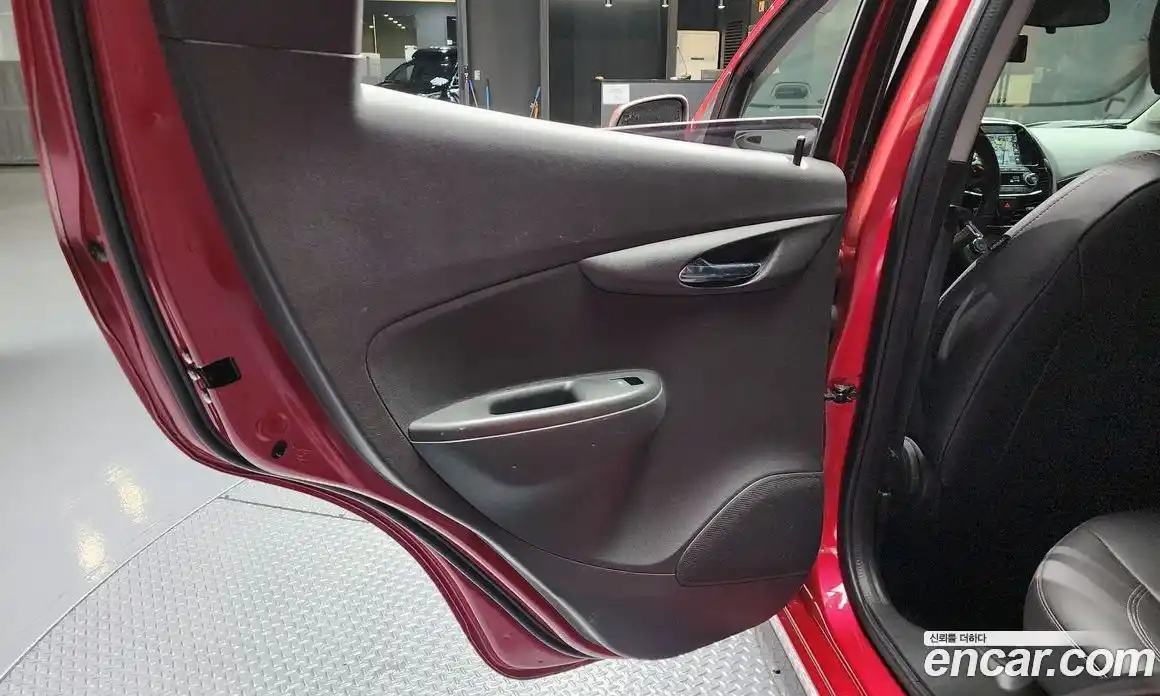 Chevrolet Spark 2019 1.0 автомат (гидро), фото 15