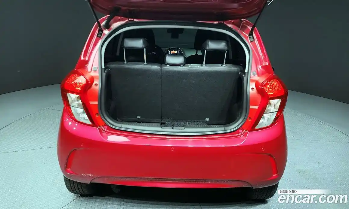 Chevrolet Spark 2019 1.0 автомат (гидро), фото 26
