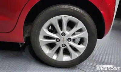 Chevrolet Spark 2019 1.0 автомат (гидро), миниатюра 7