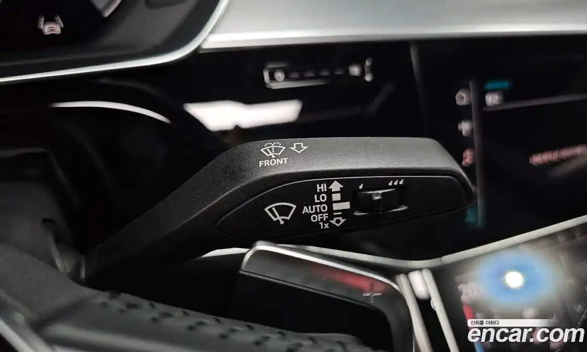 Audi A8 2021 3.0 автомат (гидро), фото 30