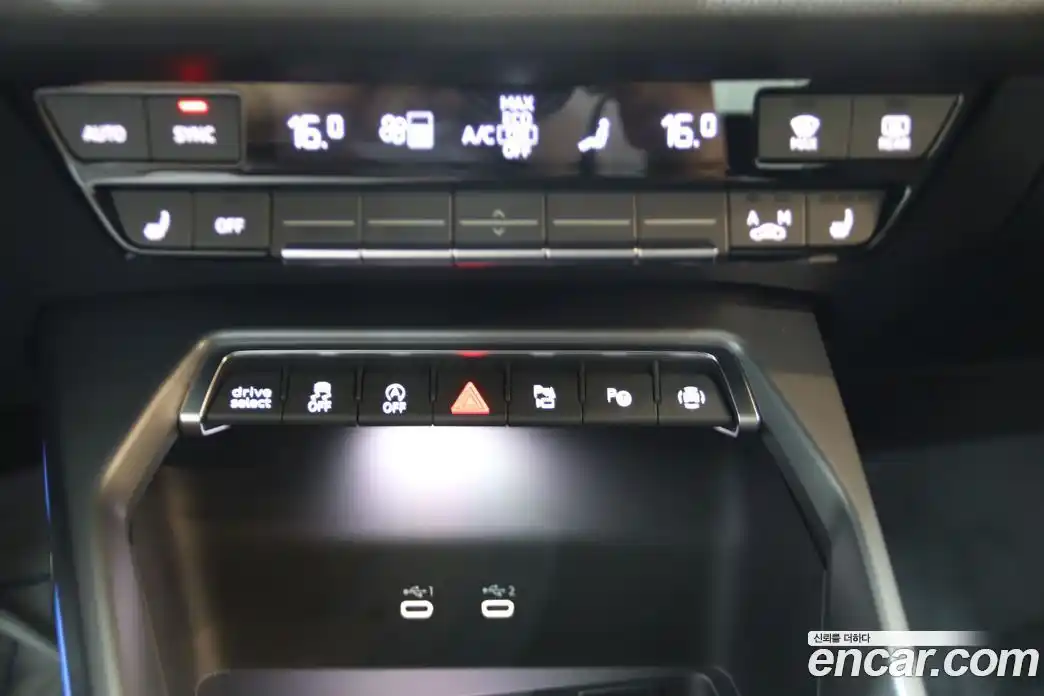 Audi A3 2025 2.0 автомат (гидро), фото 14