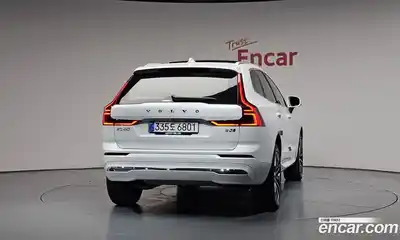 Volvo XC60 2025 2.0 автомат (гидро), миниатюра 3