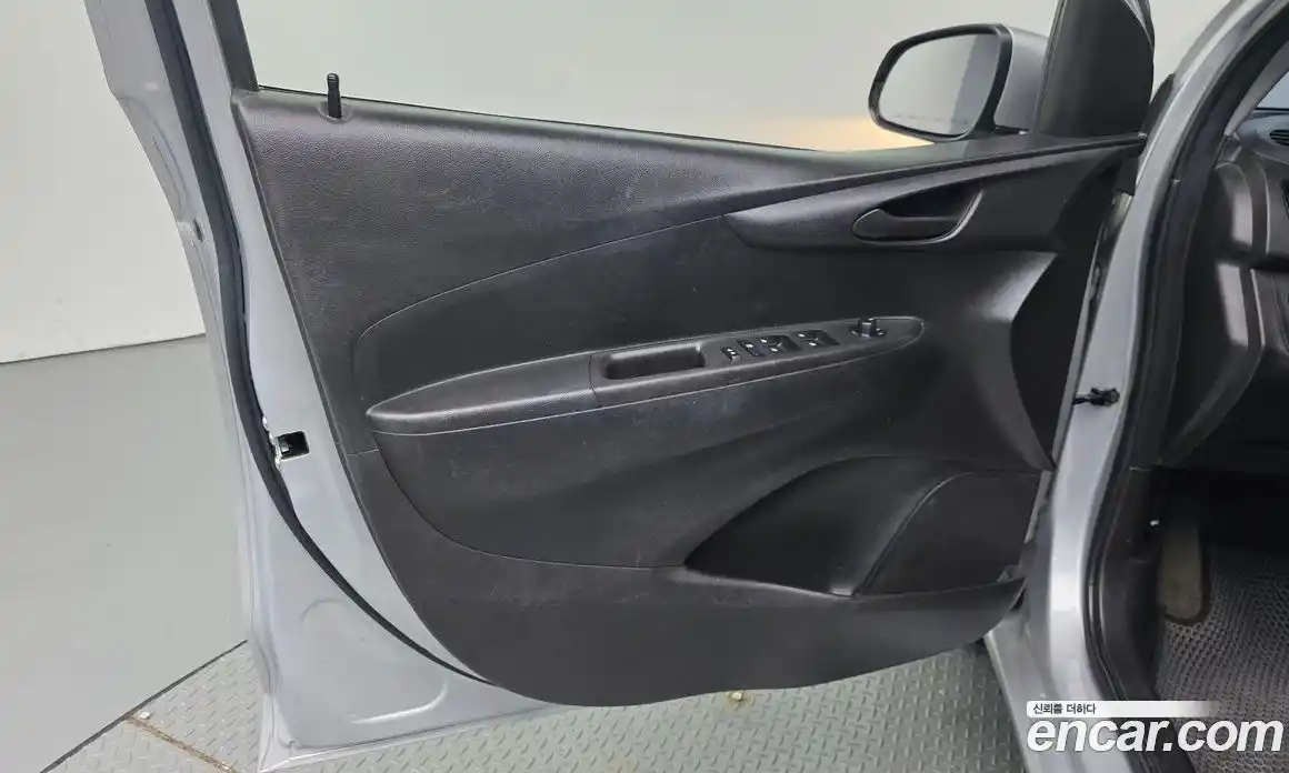 Chevrolet Spark 2016 1.0 автомат (гидро), фото 14