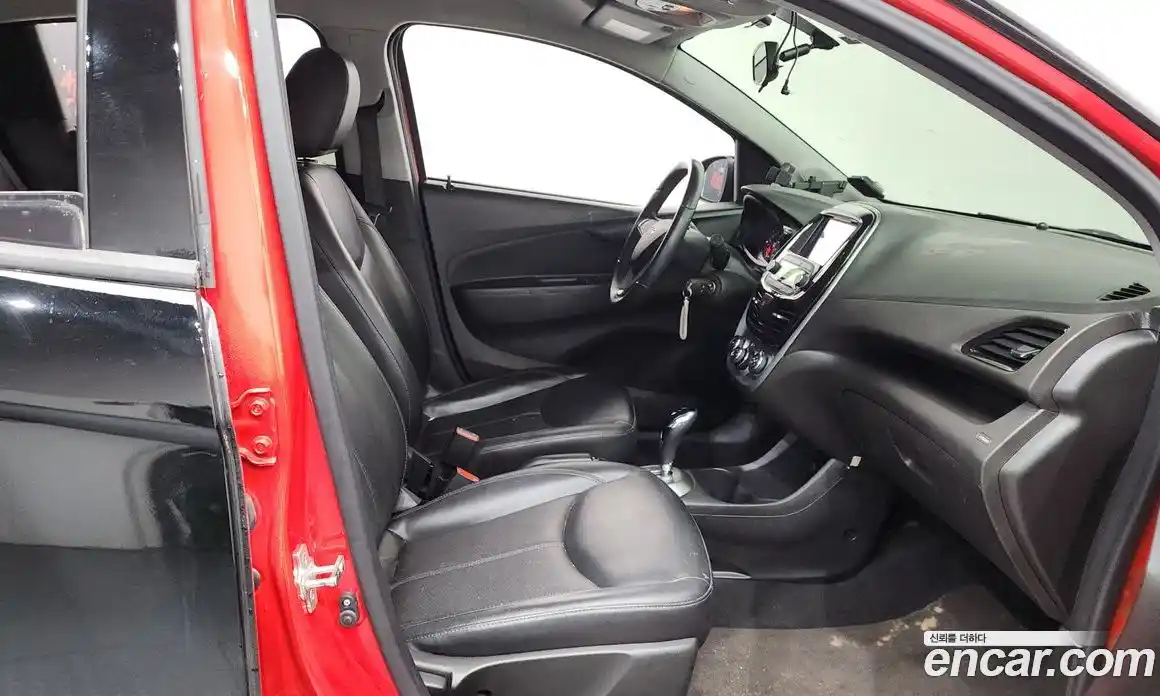 Chevrolet Spark 2016 1.0 автомат (гидро), фото 16