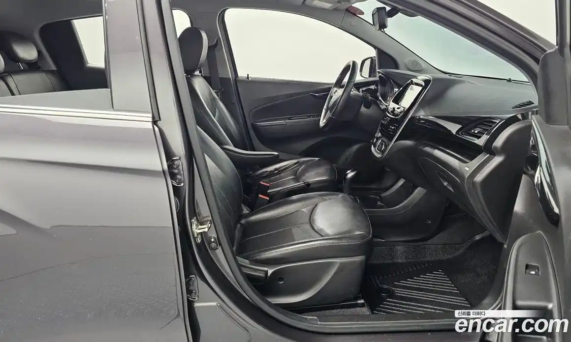 Chevrolet Spark 2016 1.0 автомат (гидро), фото 16