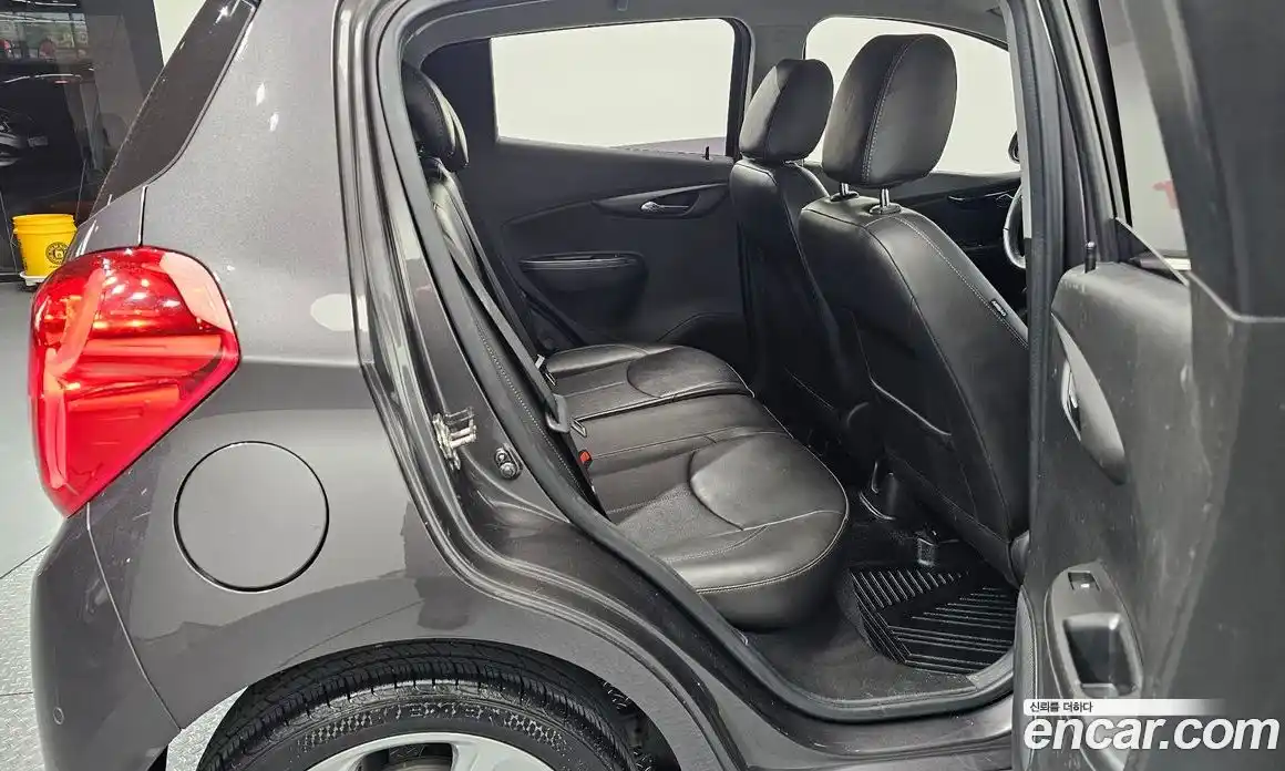 Chevrolet Spark 2016 1.0 автомат (гидро), фото 17