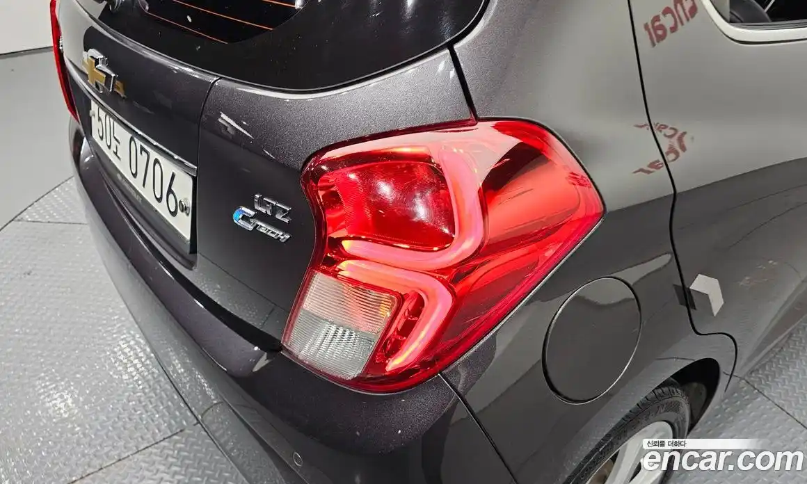 Chevrolet Spark 2016 1.0 автомат (гидро), фото 9