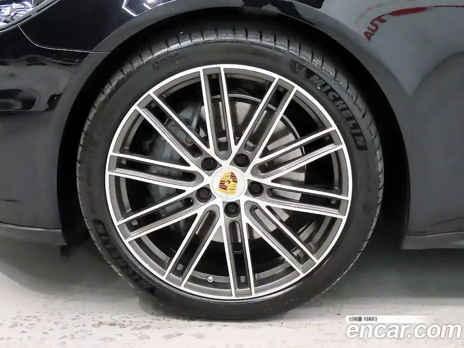 Porsche Panamera 2018 2.9 автомат (гидро), фото 20