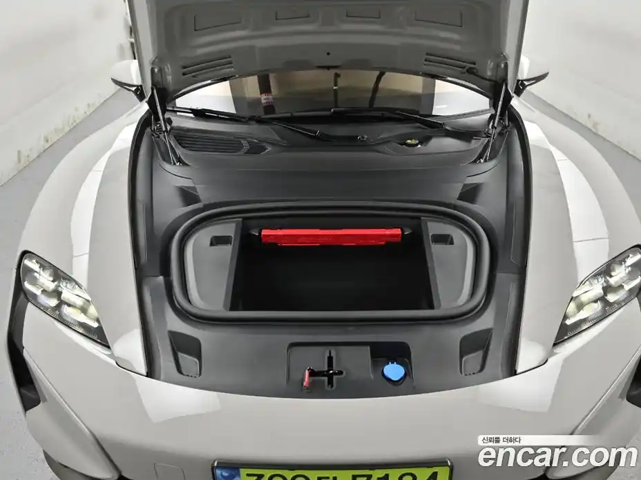 Porsche Taycan 2025 автомат (гидро), фото 6