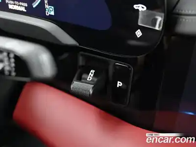 Porsche Taycan 2025 автомат (гидро), миниатюра 9