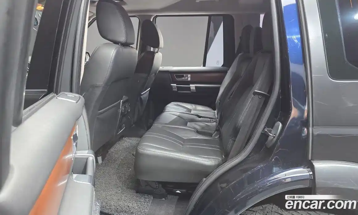 Land Rover Discovery 2009 2.7 автомат (гидро), фото 12