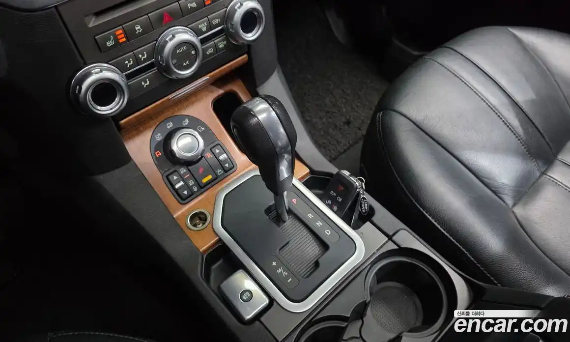Land Rover Discovery 2009 2.7 автомат (гидро), фото 9