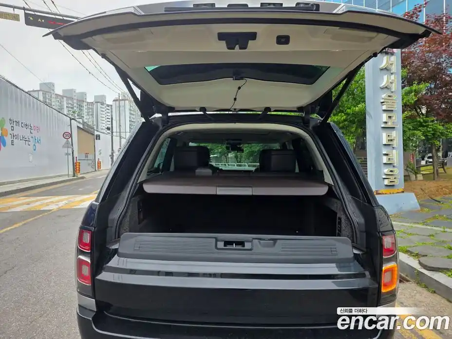 Land Rover Range Rover 2020 4.4 автомат (гидро), фото 15