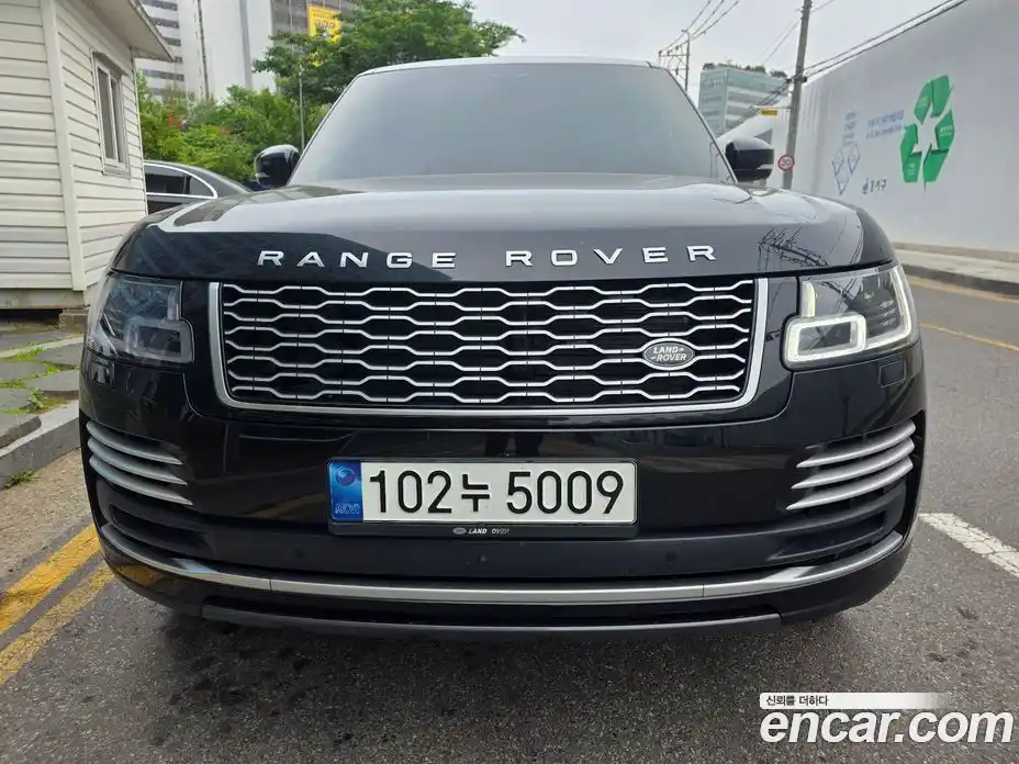 Land Rover Range Rover 2020 4.4 автомат (гидро), фото 3