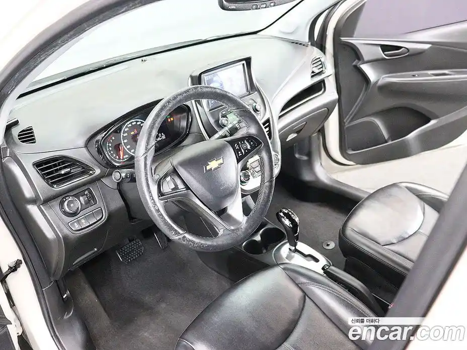 Chevrolet Spark 2015 1.0 автомат (гидро), фото 18