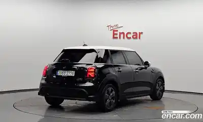 Mini Cooper, 2023, 32 369 км