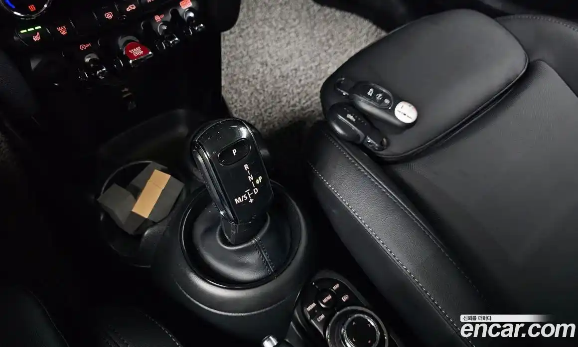 Mini Cooper 2023 1.5 автомат (гидро), фото 11