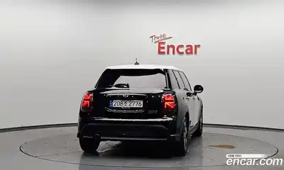 Mini Cooper 2023 1.5 автомат (гидро), миниатюра 3