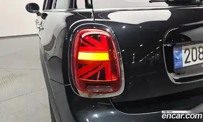 Mini Cooper 2023 1.5 автомат (гидро), миниатюра 8