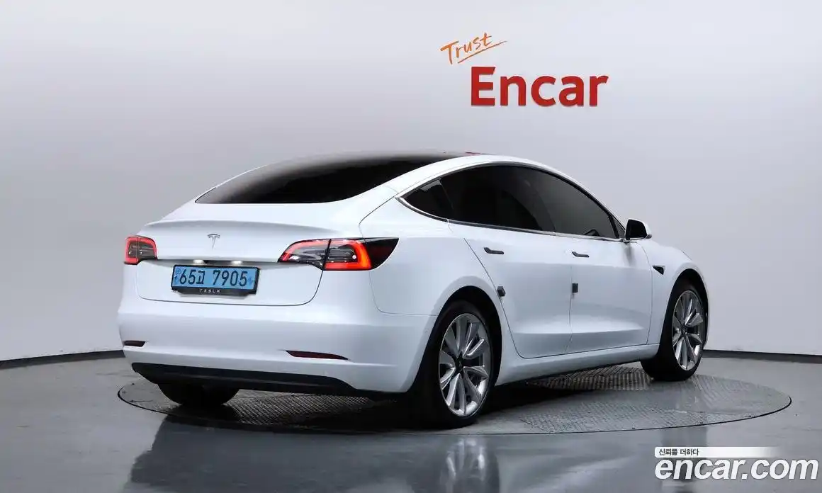 Tesla Model 3 2020 0.1 гидро, фото 1
