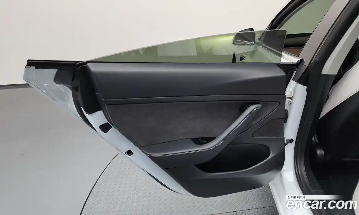 Tesla Model 3 2020 0.1 гидро, фото 14