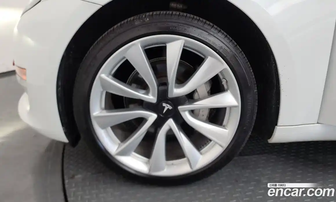 Tesla Model 3 2020 0.1 гидро, фото 4