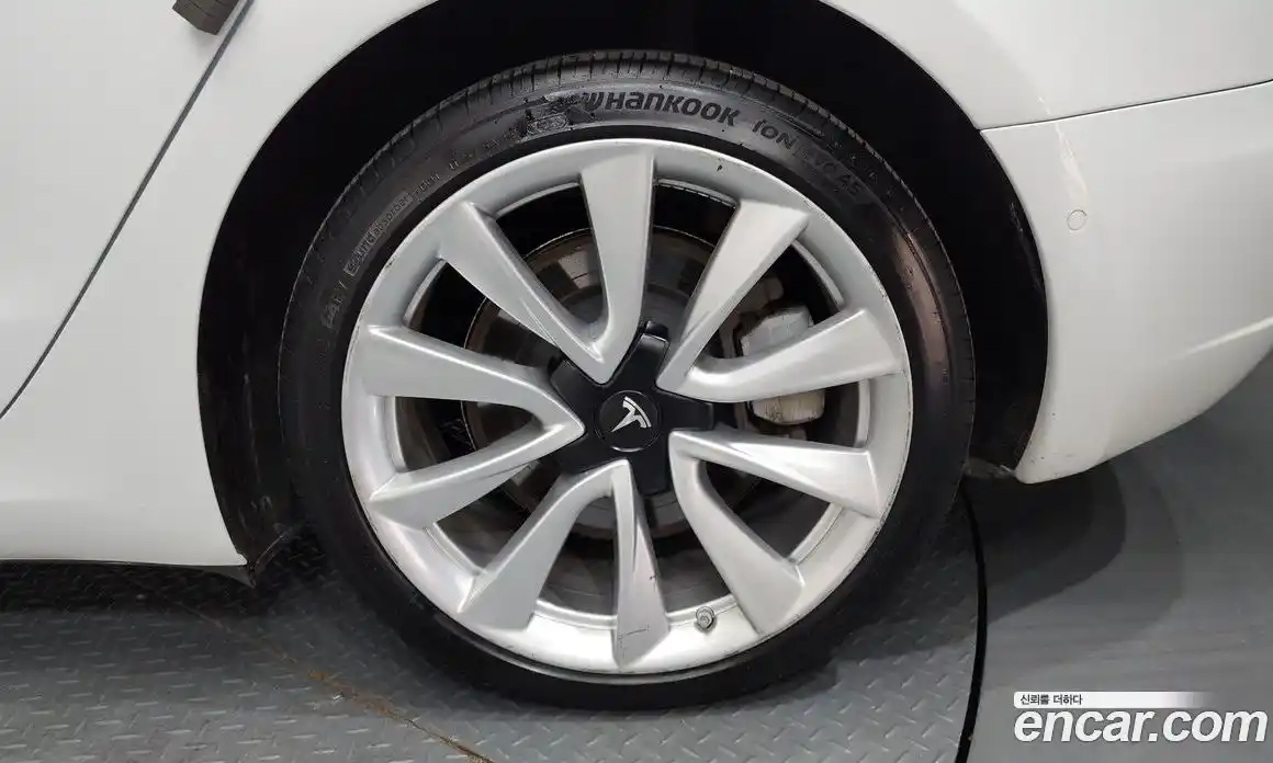 Tesla Model 3 2020 0.1 гидро, фото 6
