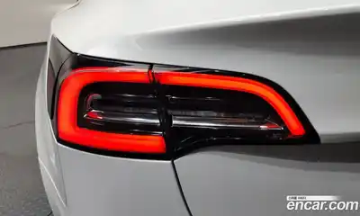 Tesla Model 3 2020 0.1 гидро, миниатюра 8
