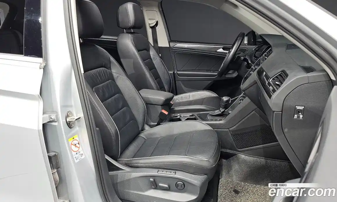 Volkswagen Tiguan 2020 2.0 автомат (гидро), фото 18