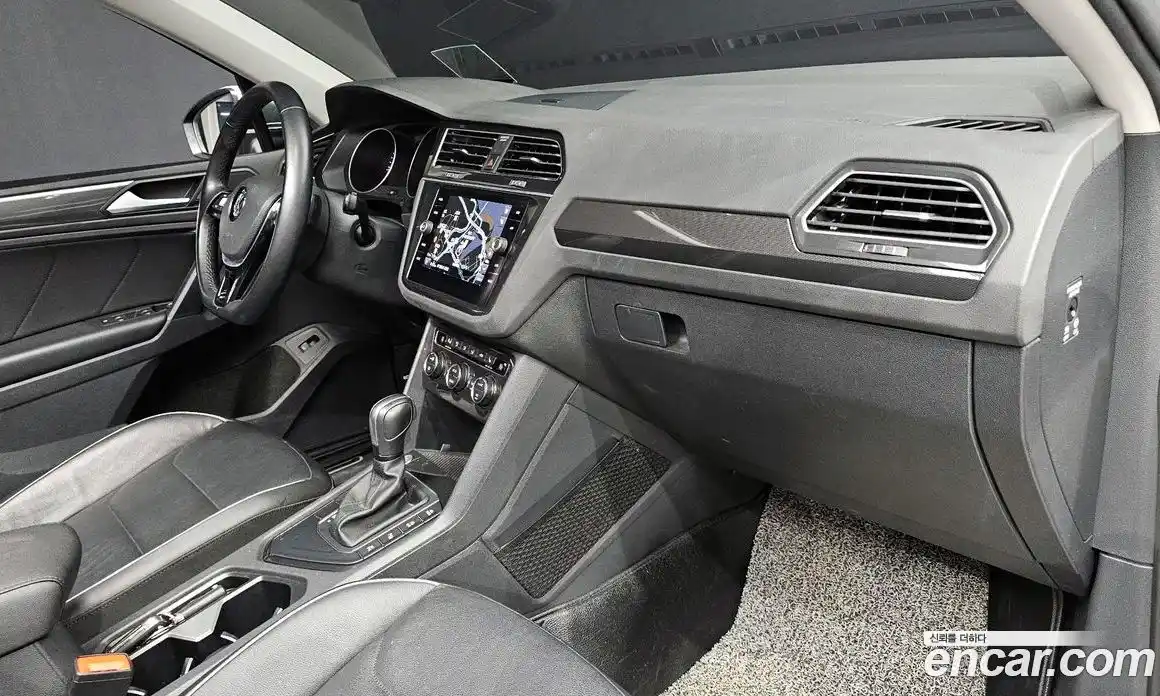 Volkswagen Tiguan 2020 2.0 автомат (гидро), фото 29