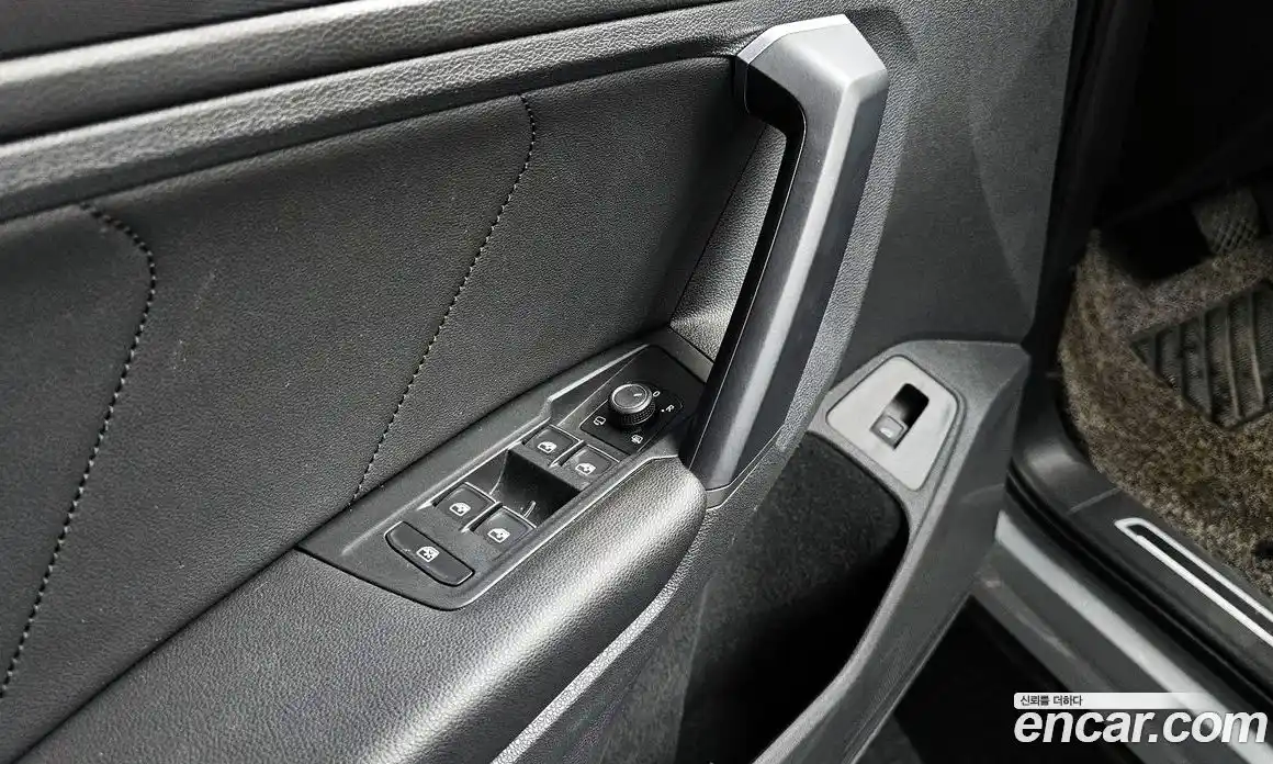 Volkswagen Tiguan 2020 2.0 автомат (гидро), фото 31