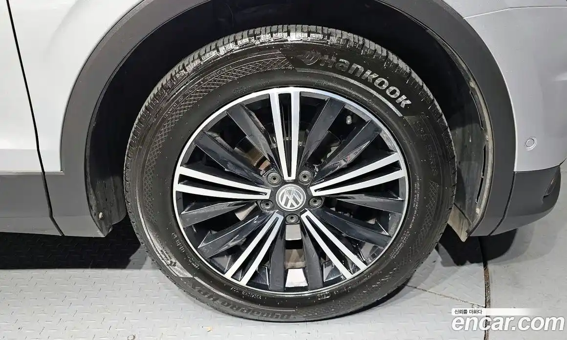Volkswagen Tiguan 2020 2.0 автомат (гидро), фото 7