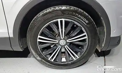 Volkswagen Tiguan 2020 2.0 автомат (гидро), миниатюра 7