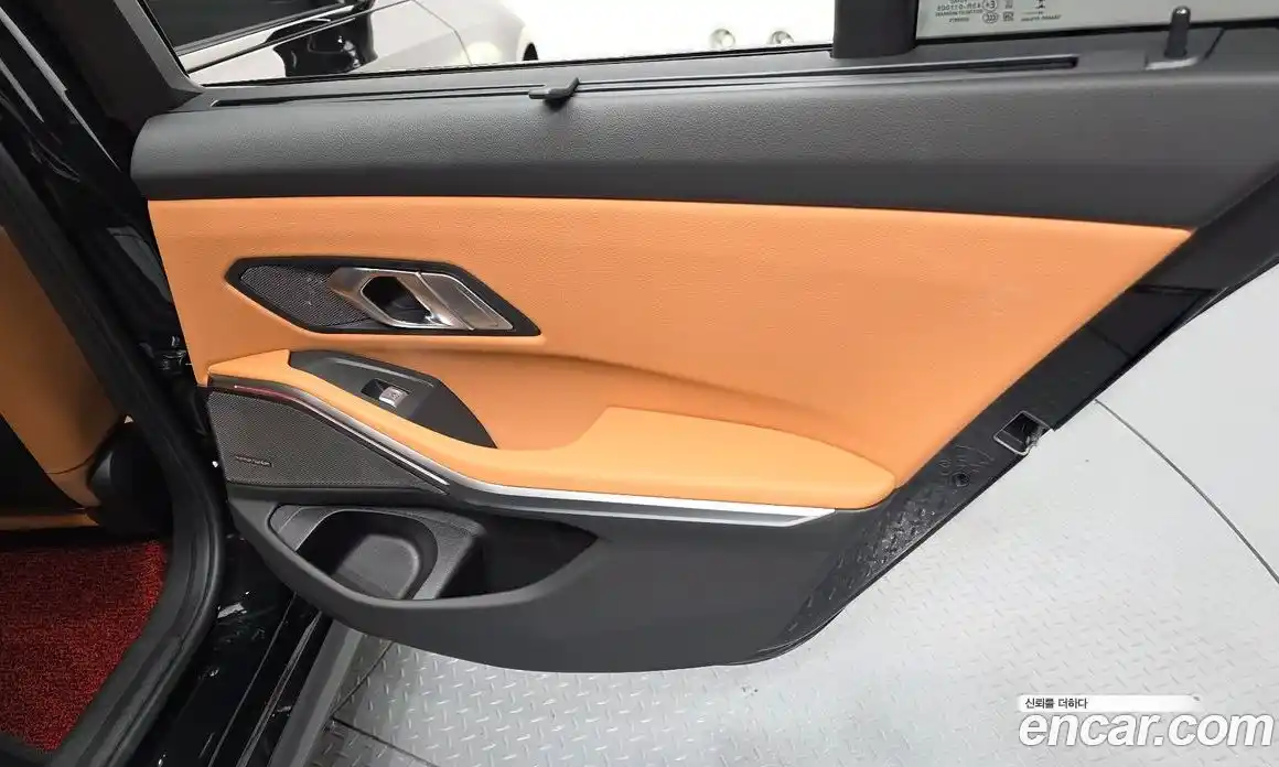 BMW 3 серия 2025 2.0 автомат (гидро), фото 15