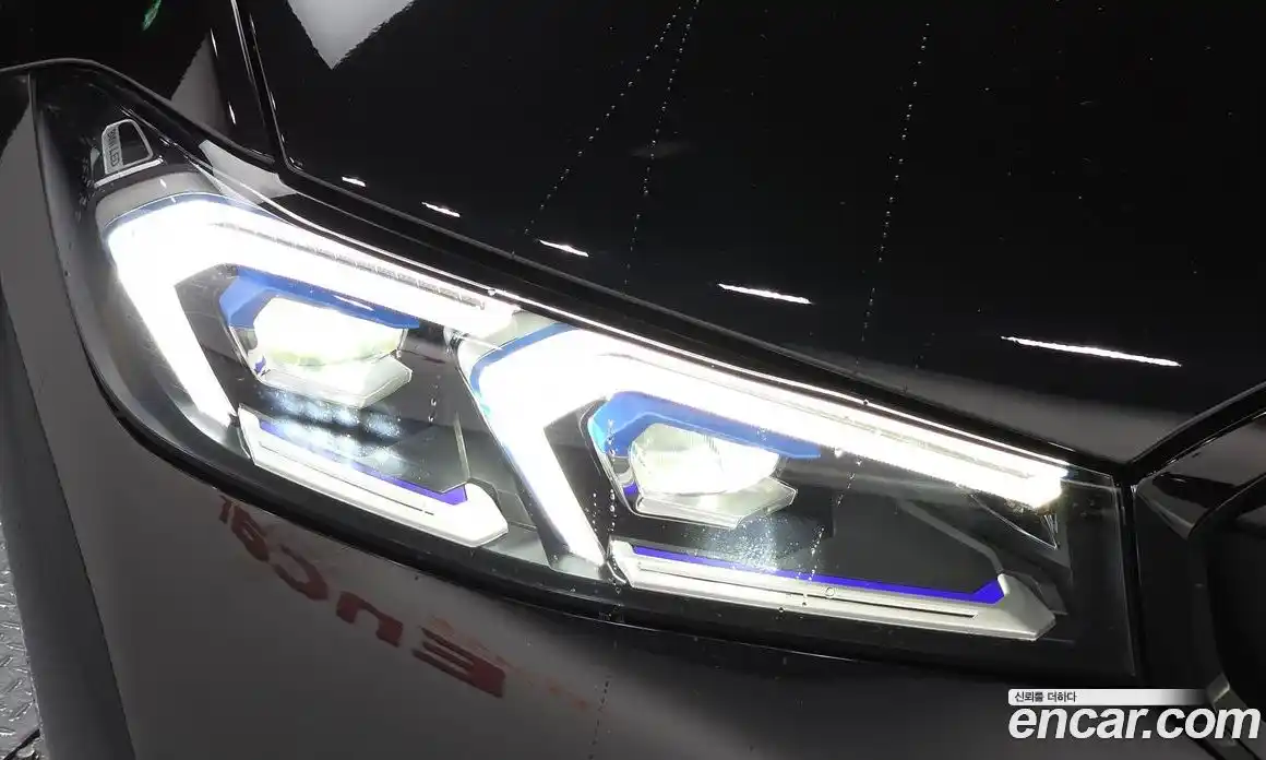 BMW 3 серия 2025 2.0 автомат (гидро), фото 8