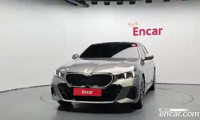 BMW 5 серия 2025 2.0 автомат (гидро), миниатюра 3
