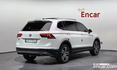 Volkswagen Tiguan 2018 2.0 автомат (гидро), миниатюра 2