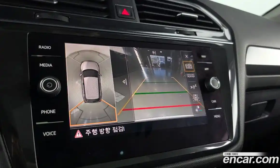 Volkswagen Tiguan 2018 2.0 автомат (гидро), фото 21
