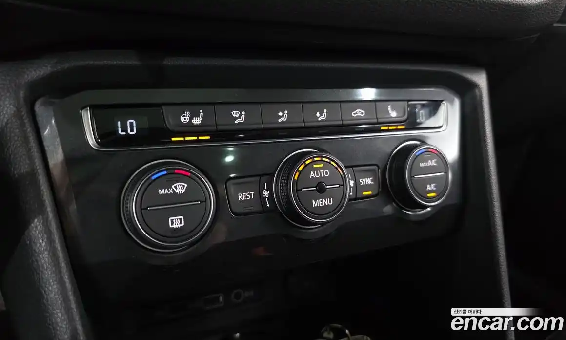 Volkswagen Tiguan 2018 2.0 автомат (гидро), фото 22