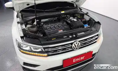 Volkswagen Tiguan 2018 2.0 автомат (гидро), миниатюра 6