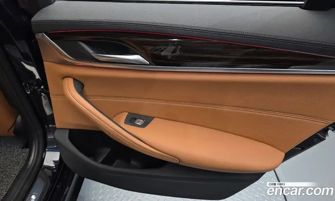 BMW 5 серия 2021 2.0 автомат (гидро), фото 15