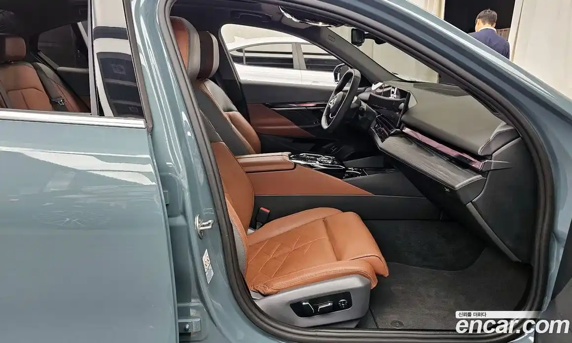BMW i5 2024 0.2 автомат (гидро), фото 17