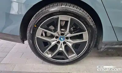 BMW i5 2024 0.2 автомат (гидро), миниатюра 5