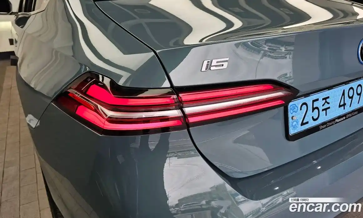 BMW i5 2024 0.2 автомат (гидро), фото 9