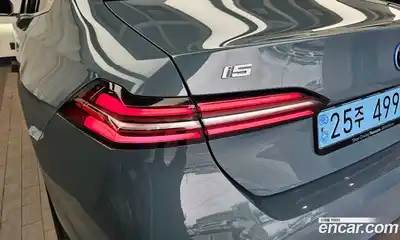 BMW i5 2024 0.2 автомат (гидро), миниатюра 9