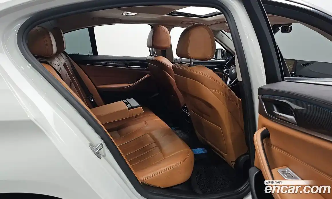 BMW 5 серия 2018 2.0 автомат (гидро), фото 15