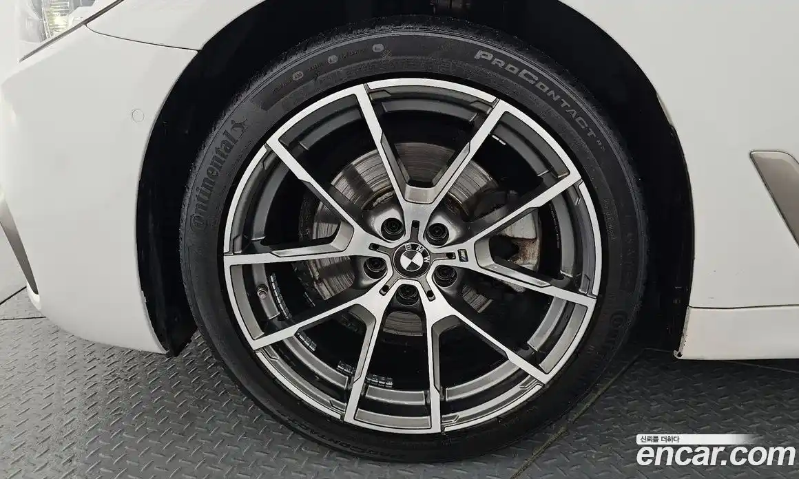 BMW 5 серия 2018 2.0 автомат (гидро), фото 4