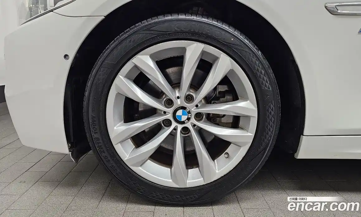 BMW 5 серия 2015 2.0 автомат (гидро), фото 5