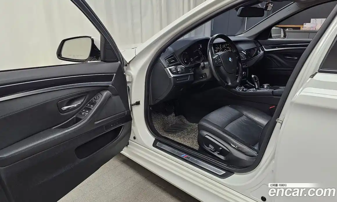 BMW 5 серия 2015 2.0 автомат (гидро), фото 10